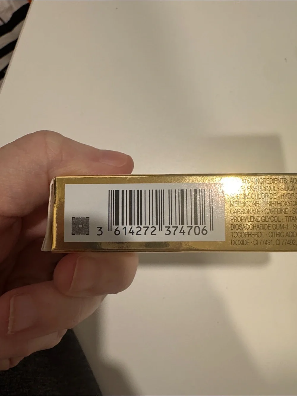 Yves Saint Laurent Touche Éclat Radiant Touch Concealer - Gold Packaging